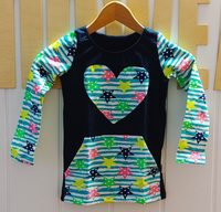 Dětská blůza s dlouhým rukávem a kapsou s hvězdou tmavě modrá