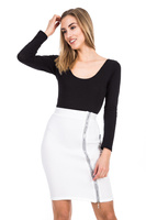 Prošívaná spodní sukně s ozdobným zipem bílá