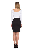 Prošívaná spodní sukně s ozdobným zipem černá