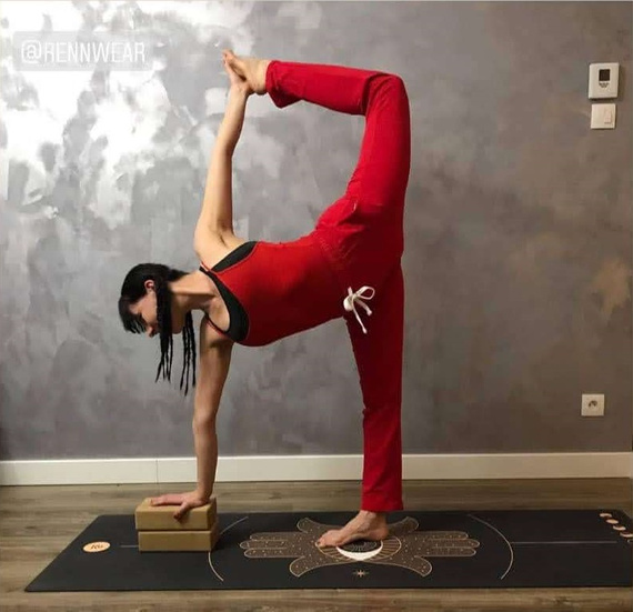 Dlouhé rovné tepláky červené