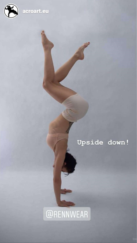 Dámské legíny dětské krátké šortky tělové barvy