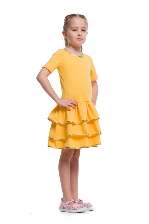 Dívčí šaty s volánky a kovovým lemováním - žlutozlaté